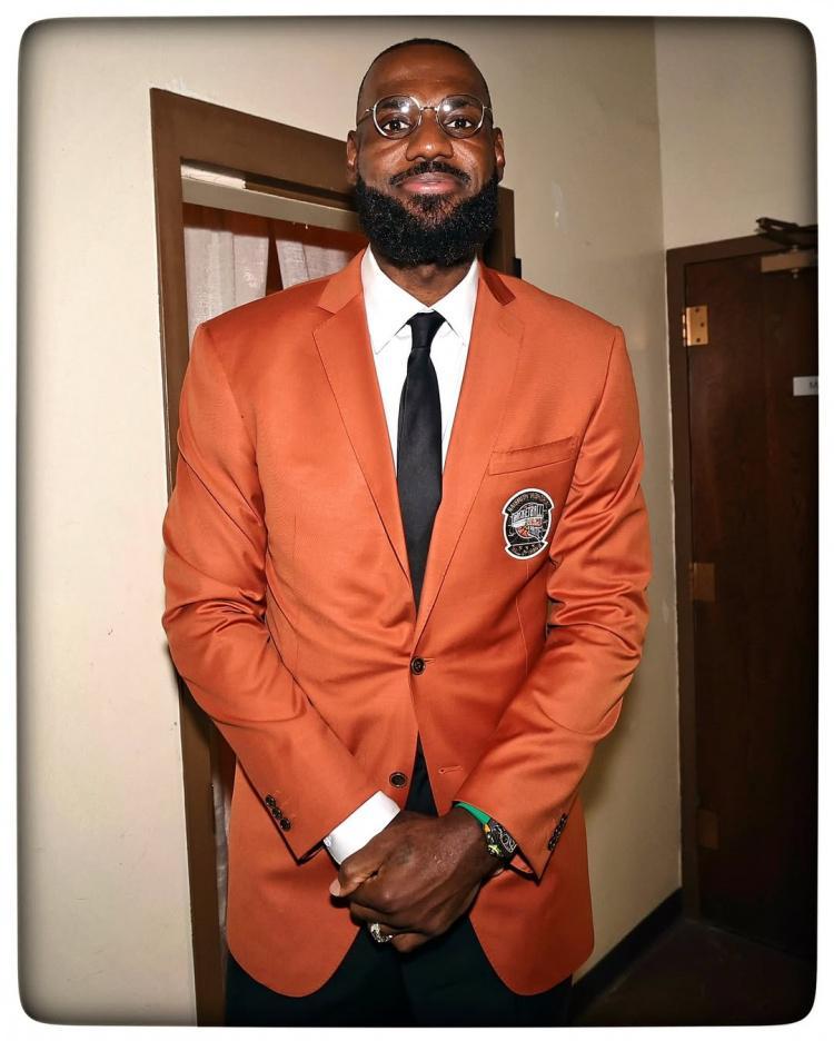 老骥伏枥！詹姆斯评论：我依然处于巅峰状态，同时已入选名人堂！